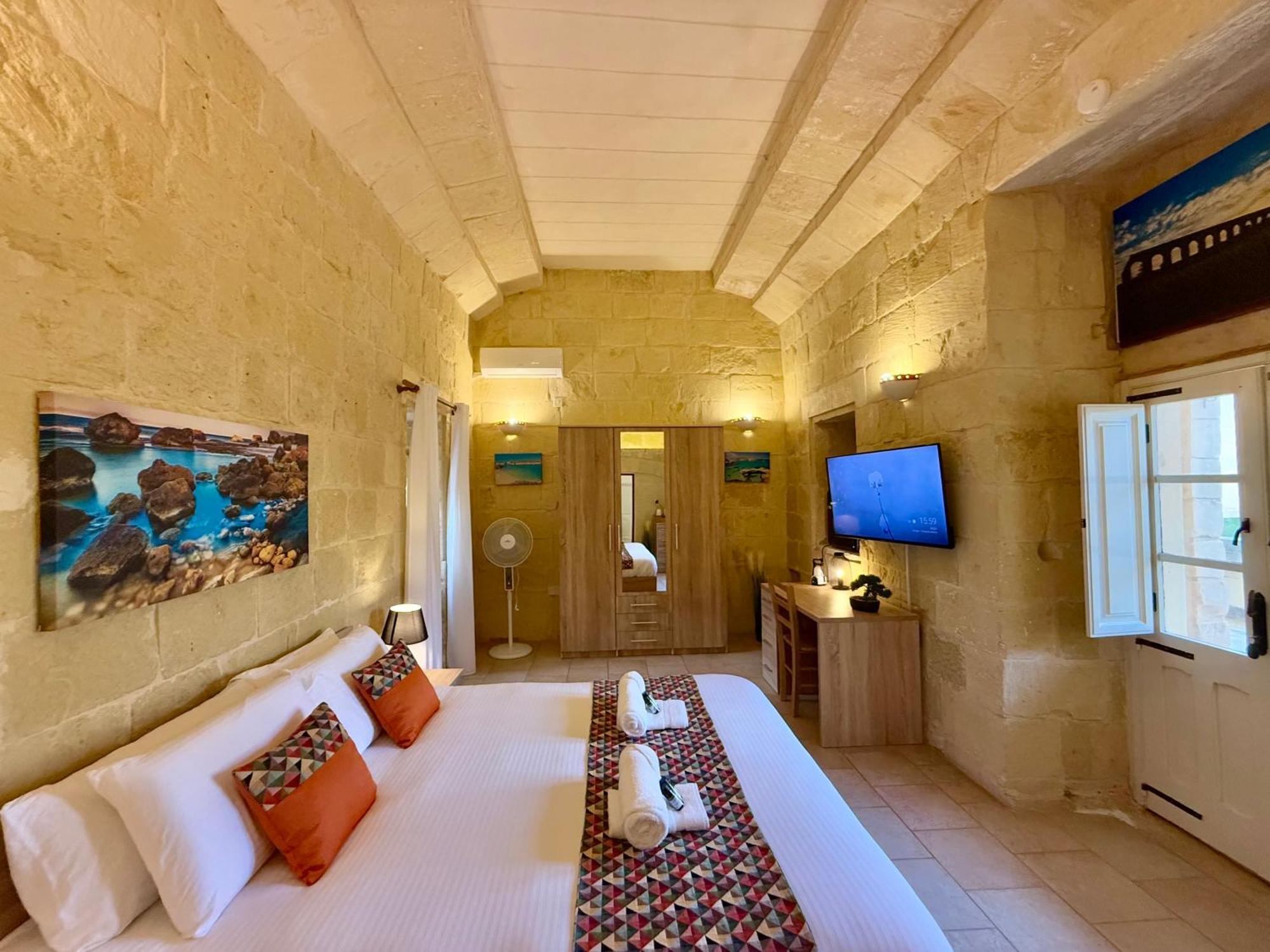 Ta' Matmura B&B Gharb  Exterior photo