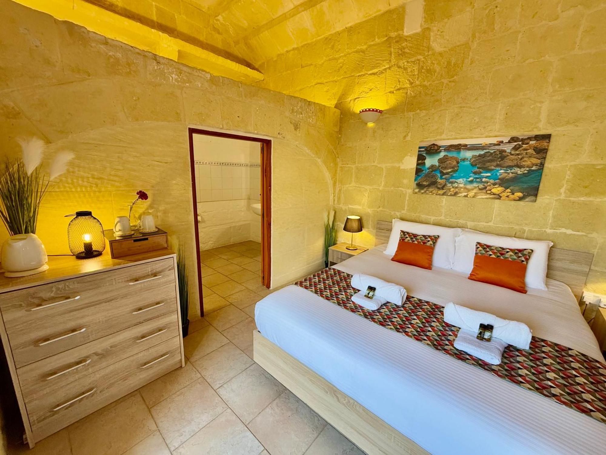 Ta' Matmura B&B Gharb  Exterior photo