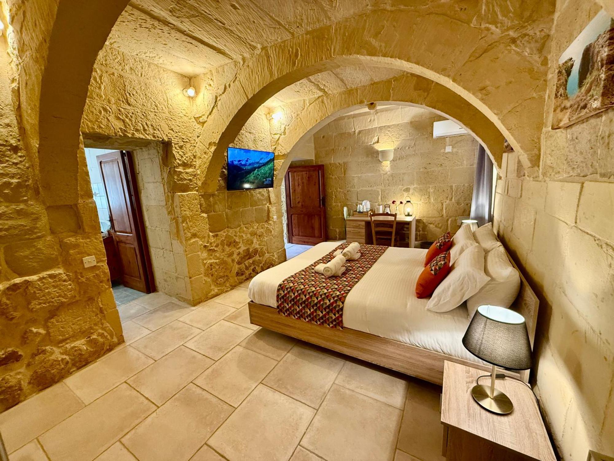 Ta' Matmura B&B Gharb  Exterior photo
