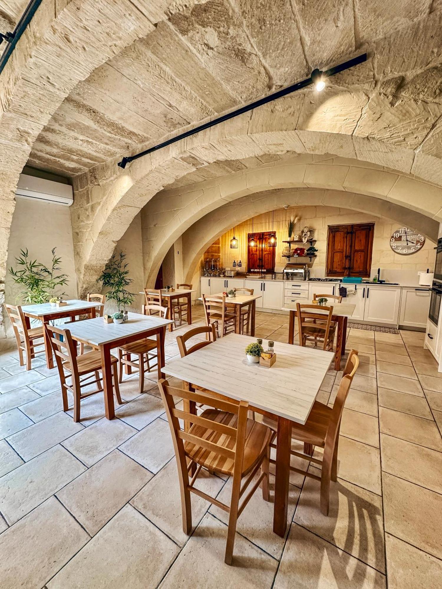 Ta' Matmura B&B Gharb  Exterior photo